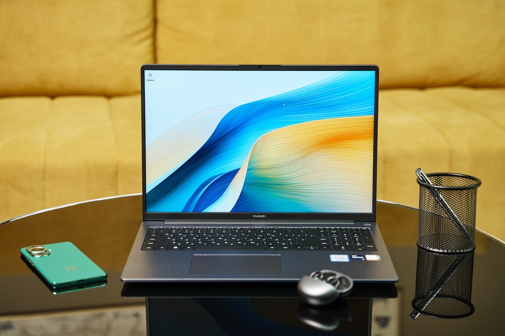 Элегантный футуризм: изучаем ноутбук Huawei MateBook D 16 2024 2 Элегантный футуризм: изучаем ноутбук Huawei MateBook D 16 2024