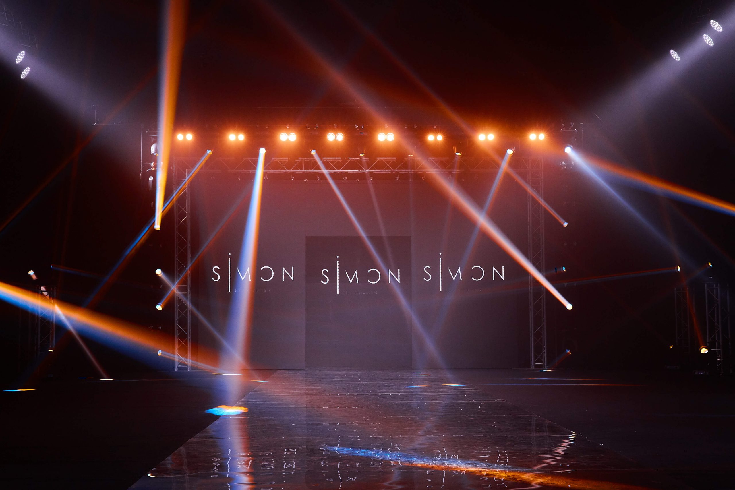 SIMON