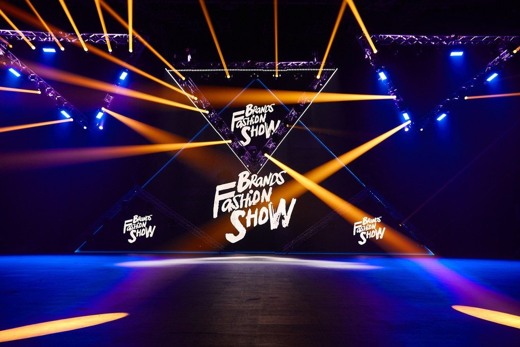 Без зрителей и в масках: Brands Fashion Show состоялось в соответствии с рекомендациями ВОЗ