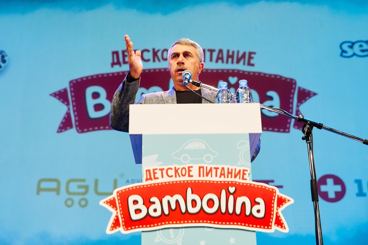 Bambolina пригласила доктора Комаровского на честный разговор о детском питании