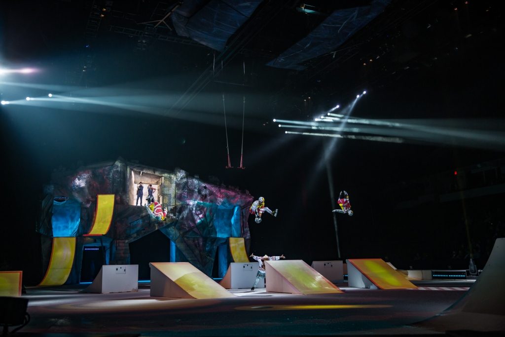 Cirque du Soleil представляет CRYSTAL – первое в истории цирка акробатическое шоу на льду МИНСК ФЕВРАЛЬ 2020
