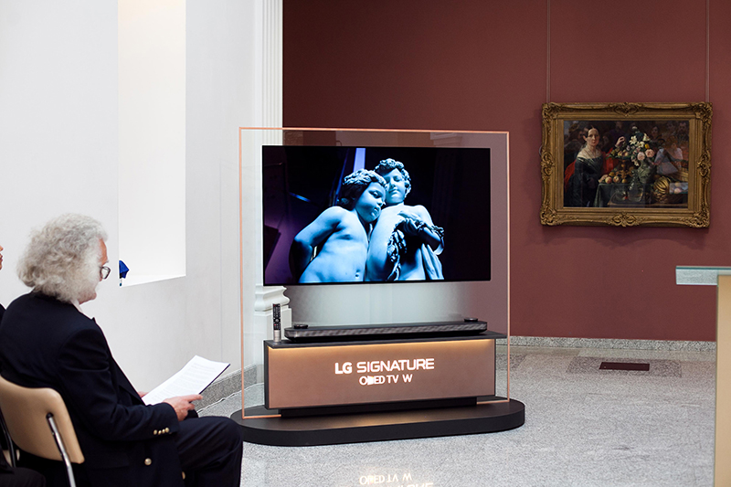 «Выставка одного шедевра» by LG Electronics 2 Корея Беларусь