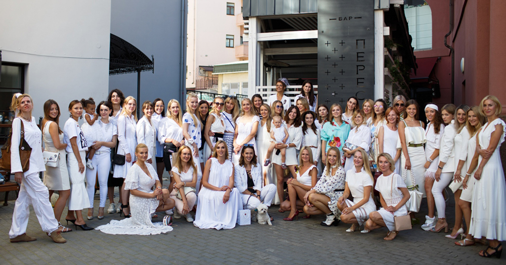 белоснежный PRETAPORTAL Fashion Coffee