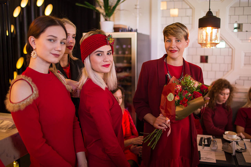 Фоторепортаж: PRET-A- PORTAL Fashion Coffee в цвете гренадин 3 Fashion Coffee гренадин