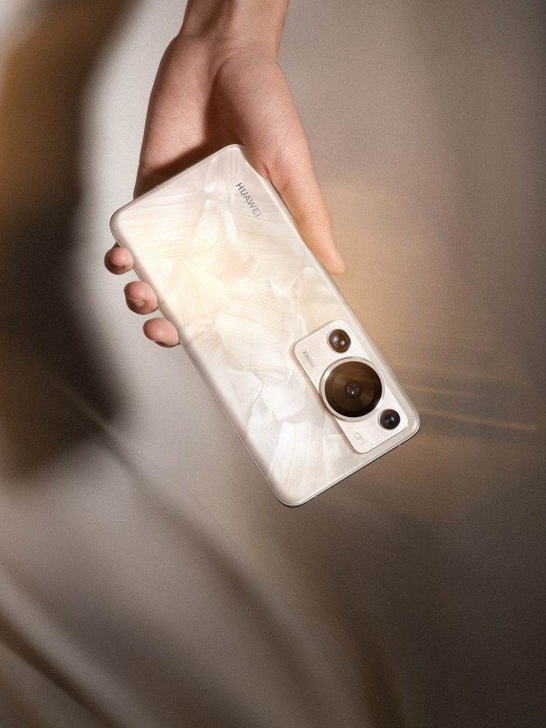 Флагманские смартфоны Huawei P60 series официально вышли на мировой рынок