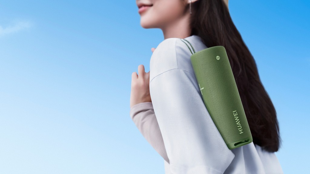 На белорусском рынке стала доступна портативная акустическая колонка Huawei Sound Joy