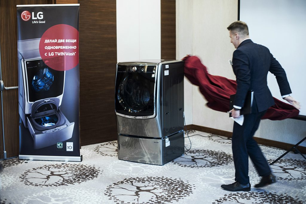 Компания LG презентовала уникальную стиральную машину с двумя барабанами 1 LG_TwinWash стиральная машина