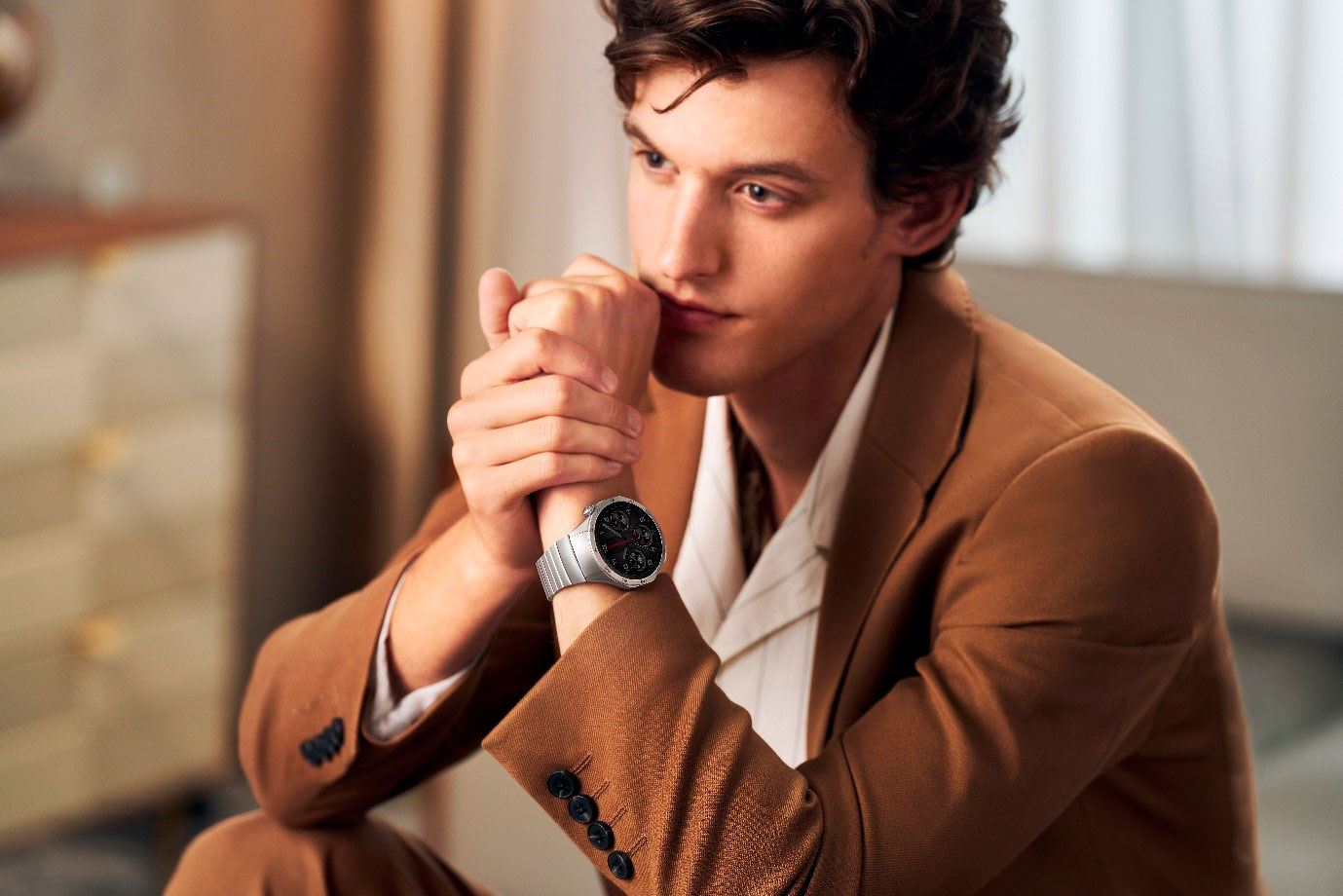 В Беларуси появятся стильные смарт-часы Huawei Watch GT 4 с «умным» подсчетом калорий и до 14 дней работы без подзарядки