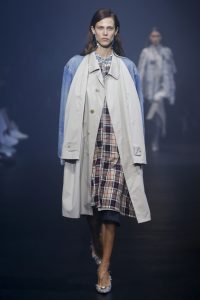 плащ Balenciaga