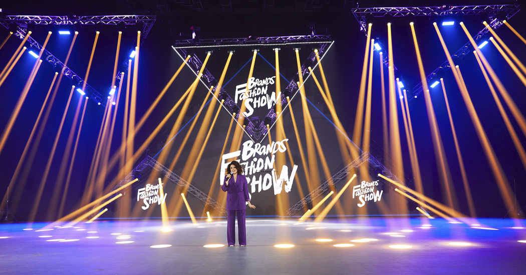 Без зрителей и в масках: Brands Fashion Show состоялось в соответствии с рекомендациями ВОЗ