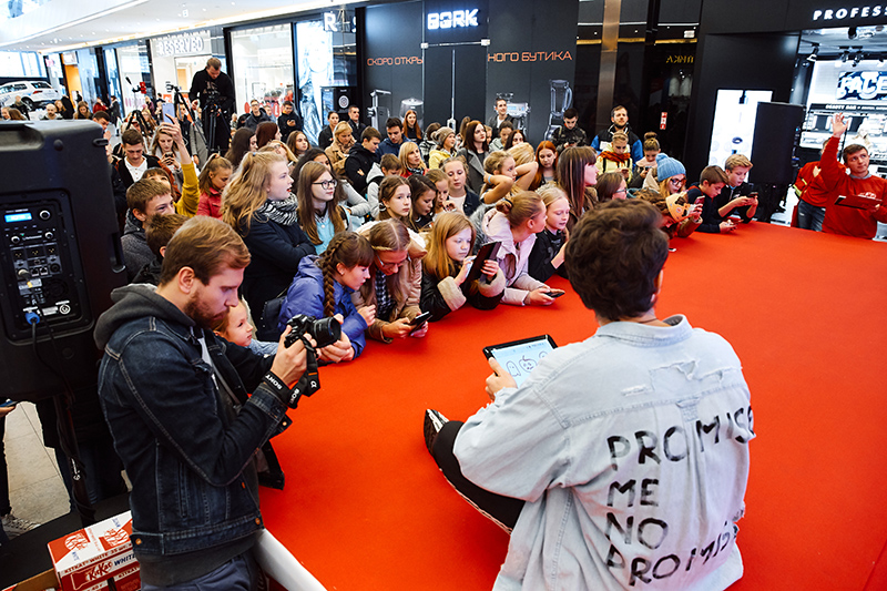 Известная блогер Юля Годунова играла в «Крокодила» в ТРЦ Galleria Minsk 4 ТРЦ Galleria Minsk