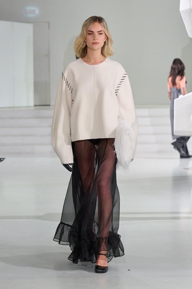 The Garment AW25: архитектурный минимализм в движении 1 The Garment AW25: архитектурный минимализм в движении